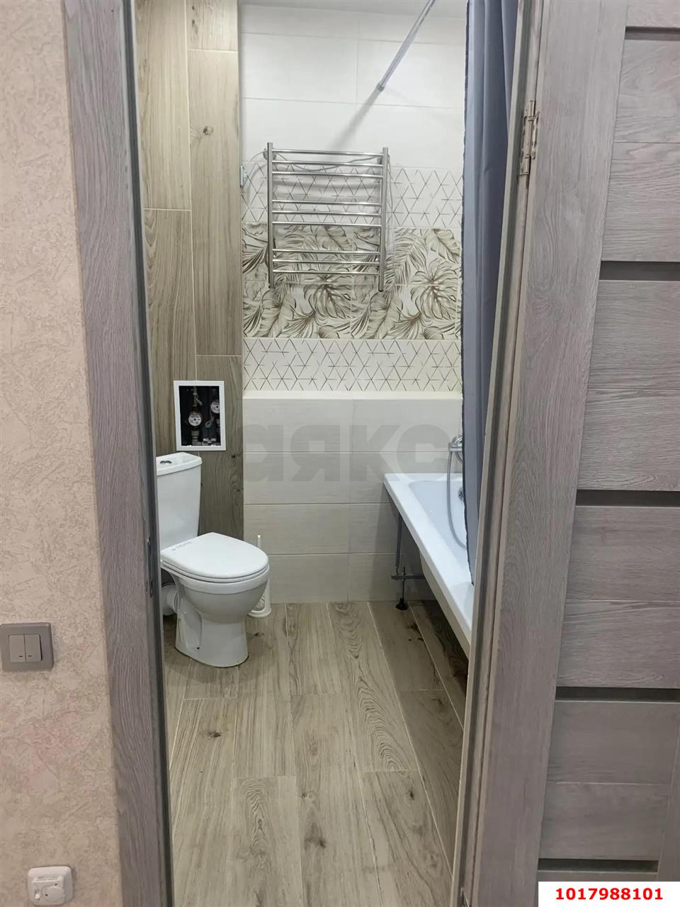 Фото №1: 2-комнатная квартира 54&nbsp;м², 3/3&nbsp;эт. - Краснодар, Прикубанский внутригородской округ, Калинино, имени Петра Метальникова, мкр. ЖК Арбатский, ул. Цезаря Куникова, 18к10