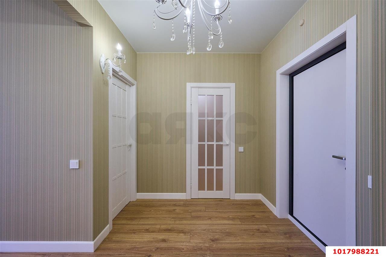 Фото №5: 2-комнатная квартира 60&nbsp;м², 17/23&nbsp;эт. - Краснодар, Прикубанский внутригородской округ, ЖК Кубанский, мкр. Завод Измерительных Приборов, ул. Зиповская, 38