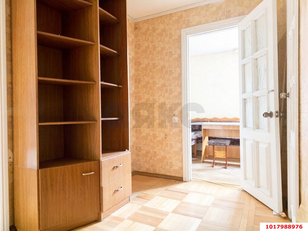 Фото №1: 1-комнатная квартира 45&nbsp;м², 4/6&nbsp;эт. - Краснодар, Прикубанский внутригородской округ, Школьный, Круглик, мкр. Табачная Фабрика, ул. Академика Пустовойта, 10