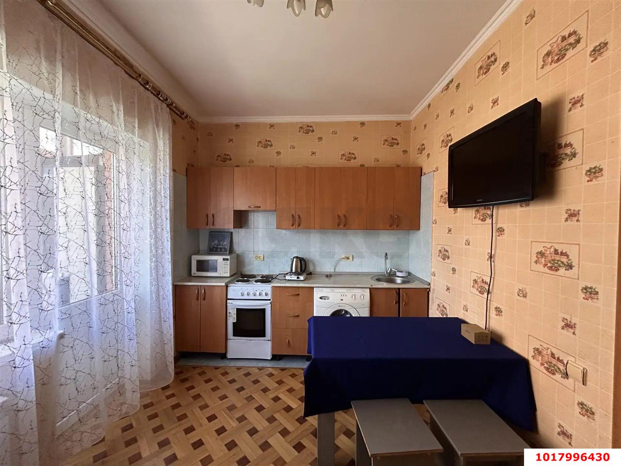 Фото №1: 1-комнатная квартира 40&nbsp;м², 2/4&nbsp;эт. - Краснодар, Прикубанский внутригородской округ, Калинино, мкр. Завод Радиоизмерительных Приборов, ул. 1 Мая, 313