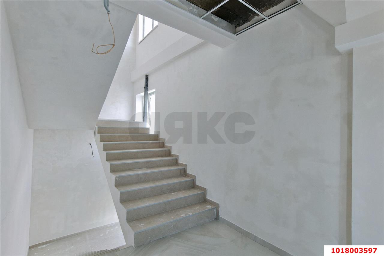 Фото №19: Офисное помещение 300&nbsp;м², 4/4&nbsp;эт. - Яблоновский, ул. Гагарина, 162