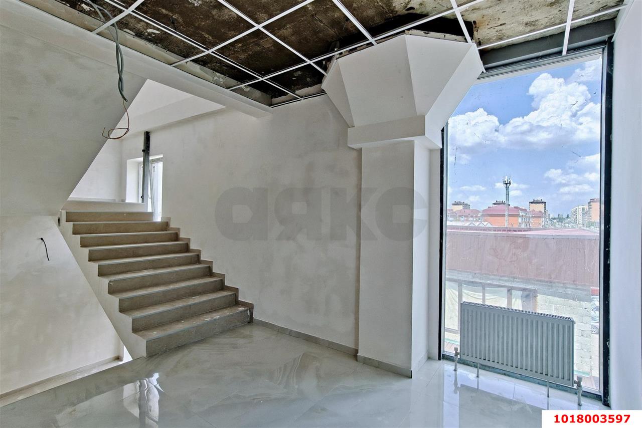 Фото №3: Офисное помещение 300&nbsp;м², 4/4&nbsp;эт. - Яблоновский, ул. Гагарина, 162