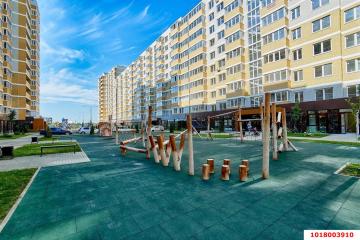 Фото №1: 2-комнатная квартира 57 м², 12/12 эт. - Краснодар, мкр. Светлоград, ул. Красных Партизан, 1/4к7