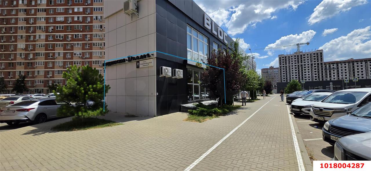 Фото №5: Торговое помещение 113&nbsp;м², 1/2&nbsp;эт. - Краснодар, Прикубанский внутригородской округ, мкр. жилой комплекс Самолёт, ул. Западный Обход, 39/2с4