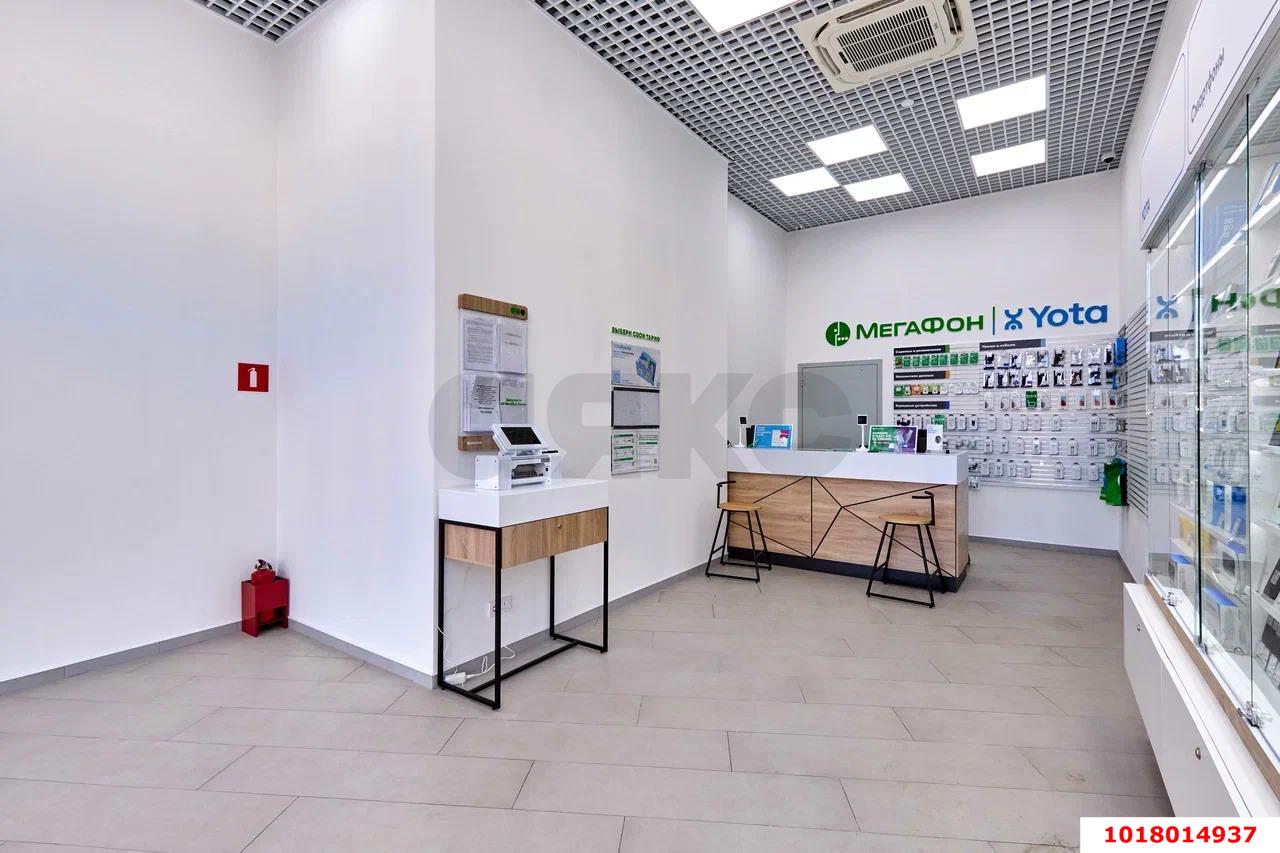 Фото №4: Торговое помещение 47&nbsp;м², 1/3&nbsp;эт. - Пятигорск, мкр. Центр, пр-кт Калинина, 104