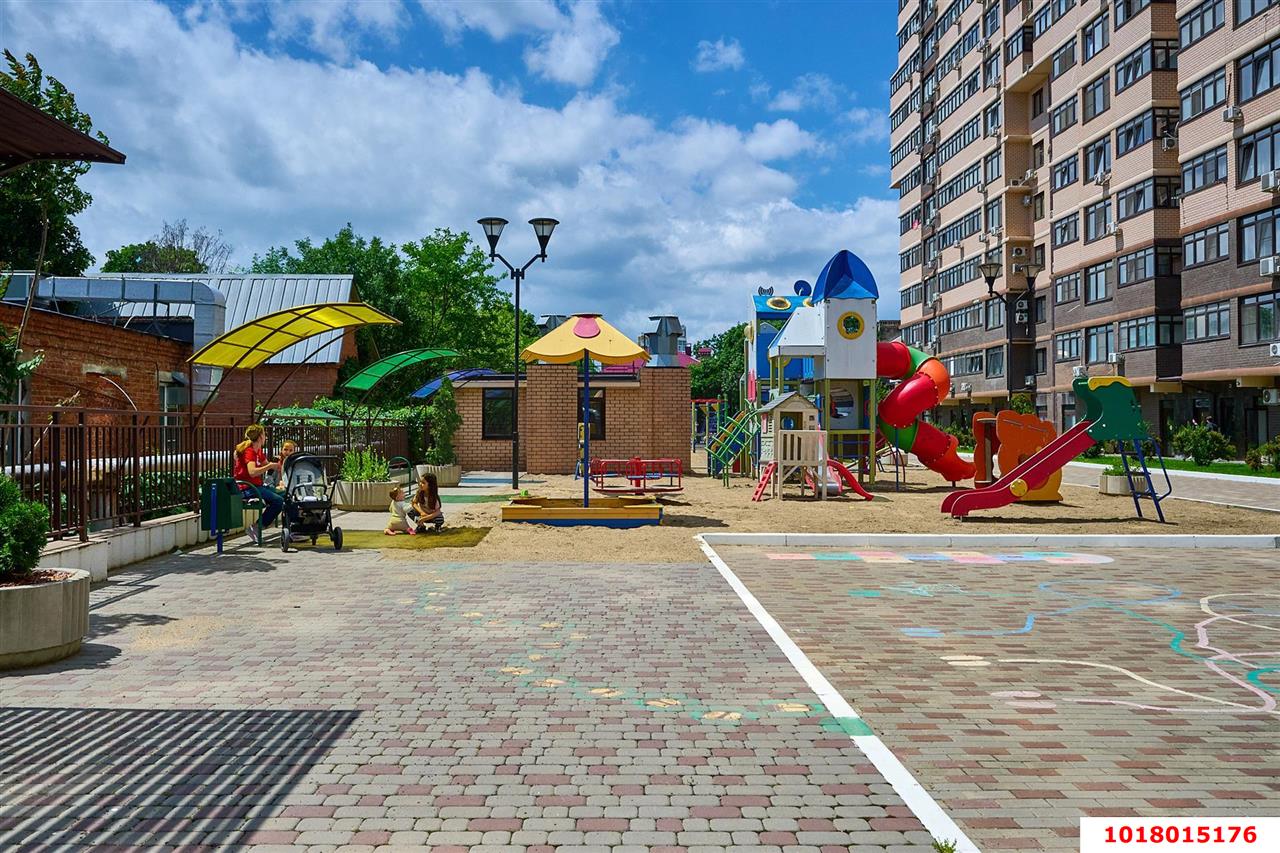 Фото №23: 3-комнатная квартира 105&nbsp;м², 17/24&nbsp;эт. - Краснодар, Центральный внутригородской округ, мкр. Центральный, ул. Железнодорожная, 24