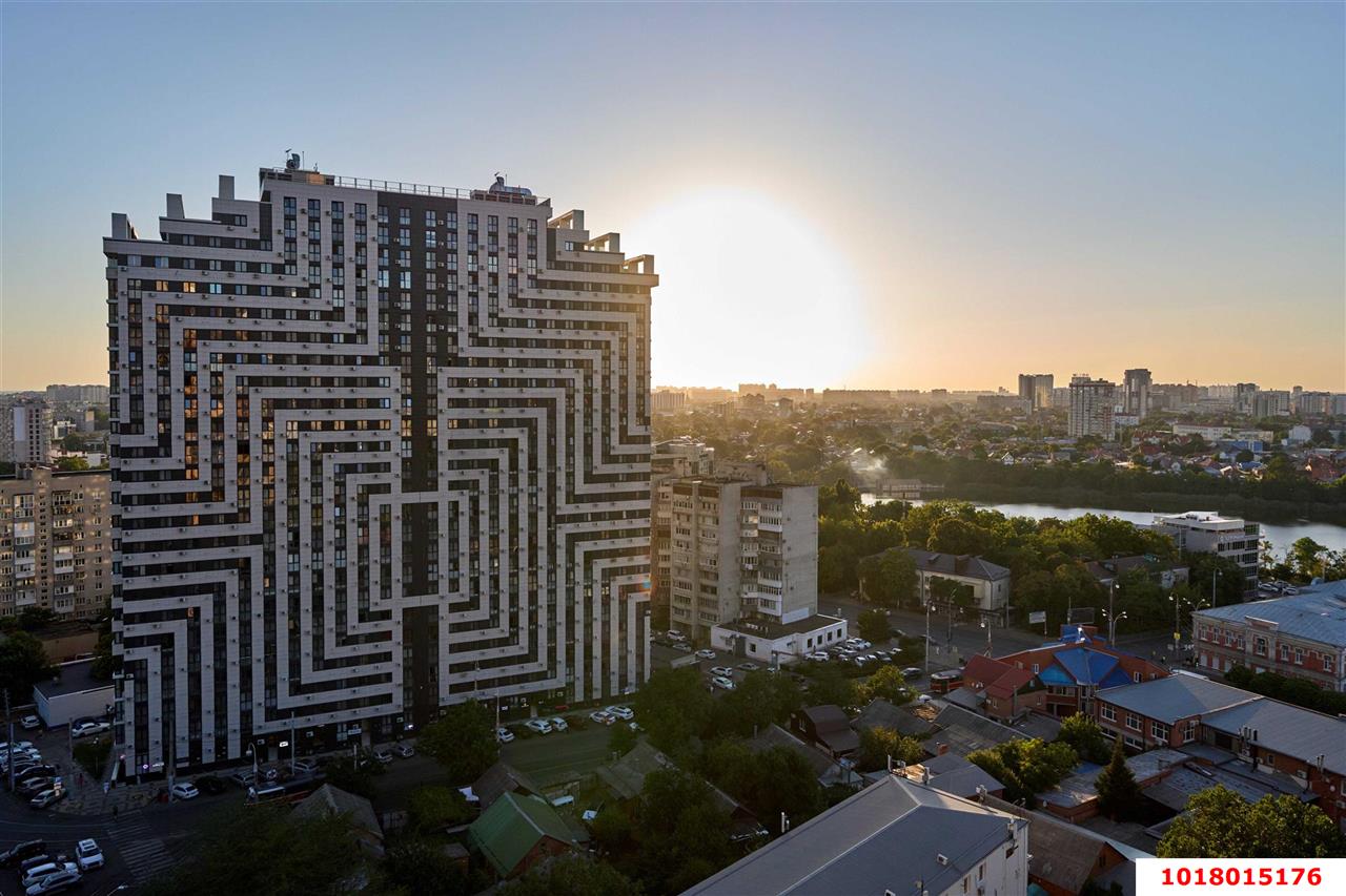 Фото №12: 3-комнатная квартира 105&nbsp;м², 17/24&nbsp;эт. - Краснодар, Центральный внутригородской округ, мкр. Центральный, ул. Железнодорожная, 24