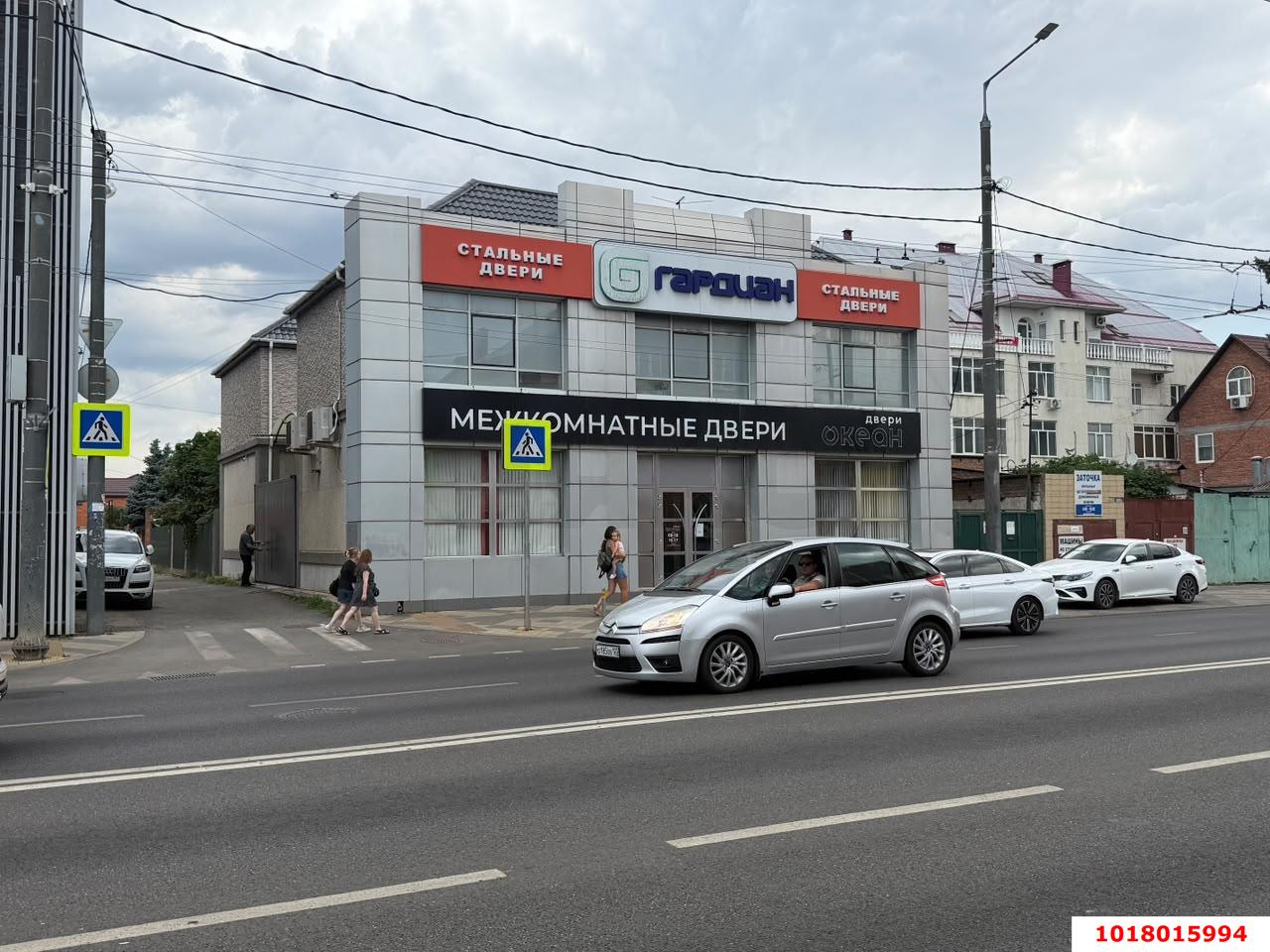 Фото №1: Торговое помещение 158&nbsp;м², 1/2&nbsp;эт. - Краснодар, Западный внутригородской округ, мкр. Кожзавод, ул. имени Тургенева, 31