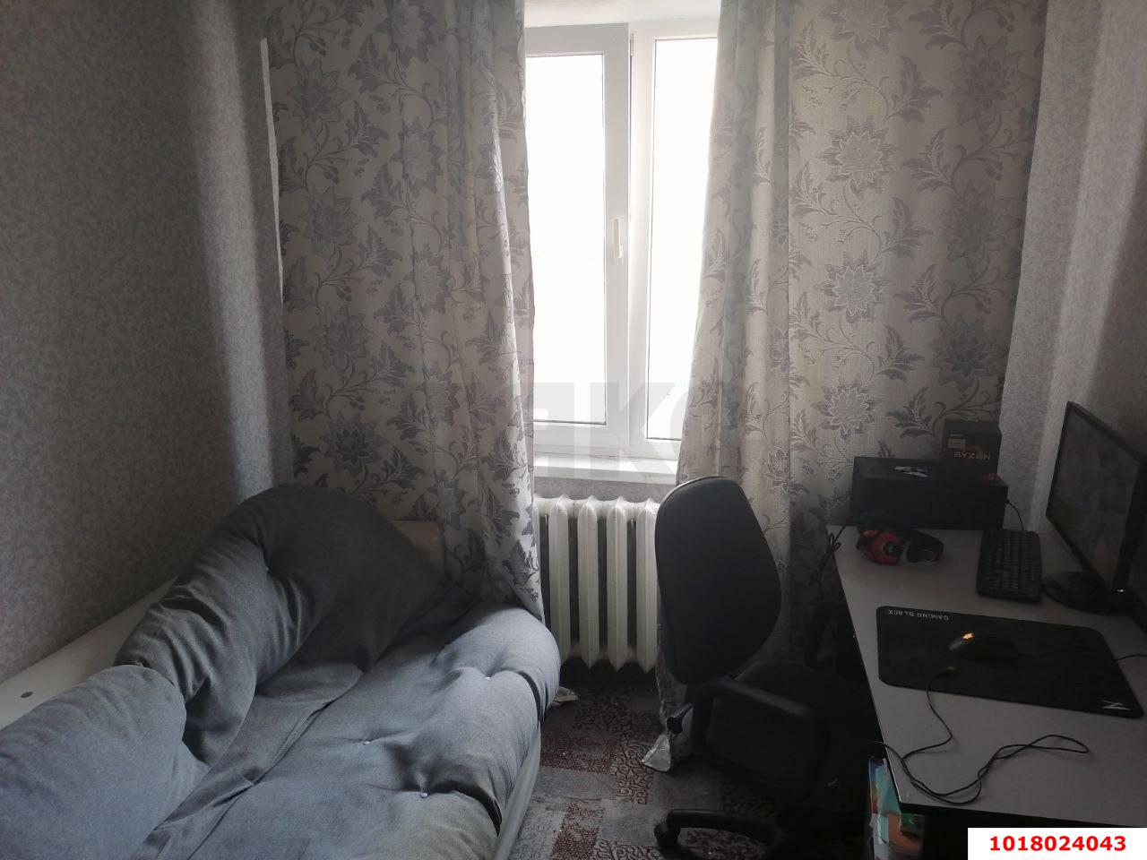 Фото №9: 3-комнатная квартира 56&nbsp;м², 3/5&nbsp;эт. - Краснодар, Карасунский внутригородской округ, мкр. Черёмушки, ул. Селезнёва, 130