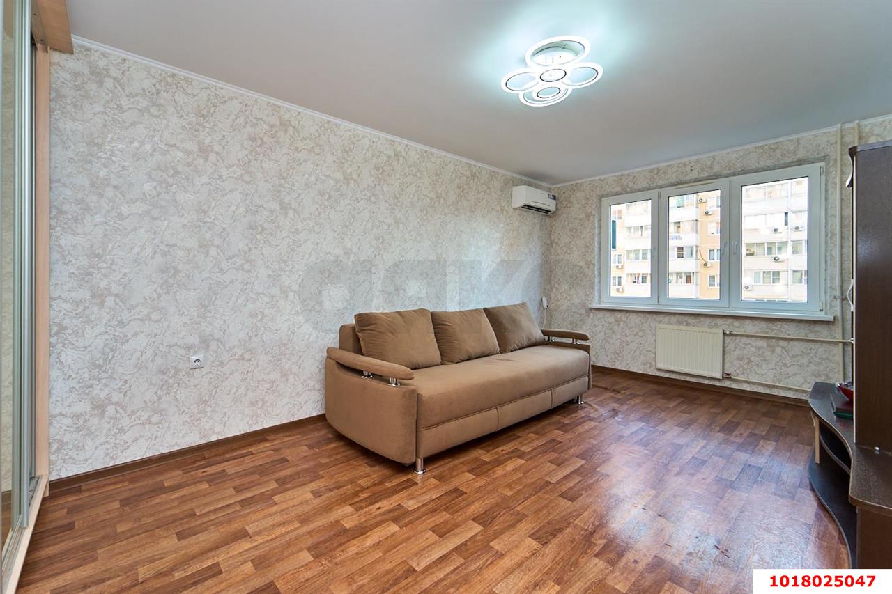 Фото №2: 2-комнатная квартира 71&nbsp;м², 9/23&nbsp;эт. - Краснодар, Прикубанский внутригородской округ, мкр. Восточно-Кругликовский, ул. Героев-Разведчиков, 21/2