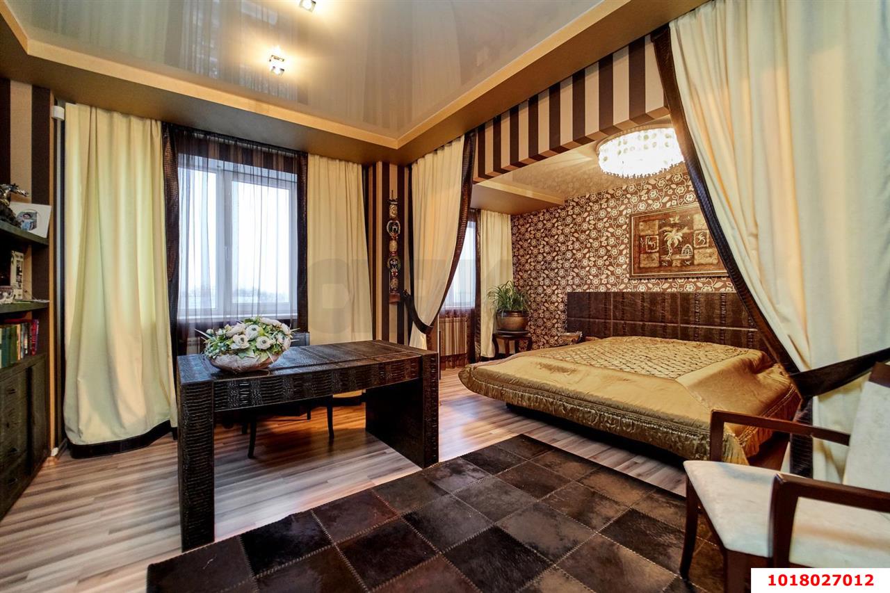 Фото №5: 5+-комнатная квартира 240&nbsp;м², 6/6&nbsp;эт. - Краснодар, мкр. Западный внутригородской округ, ул. Фёдора Лузана, 19