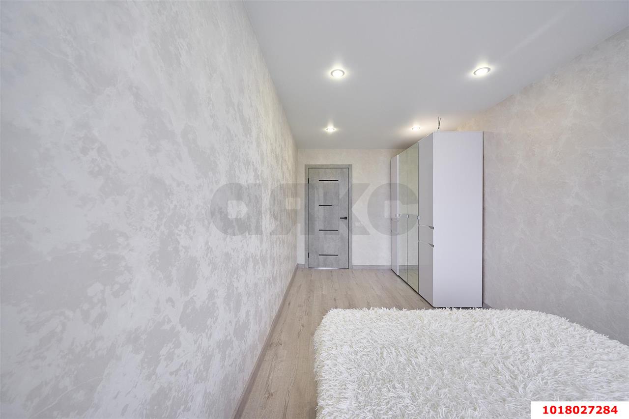 Фото №5: 2-комнатная квартира 48&nbsp;м², 5/5&nbsp;эт. - Краснодар, Центральный внутригородской округ, мкр. Табачная Фабрика, ул. Радищева, 5