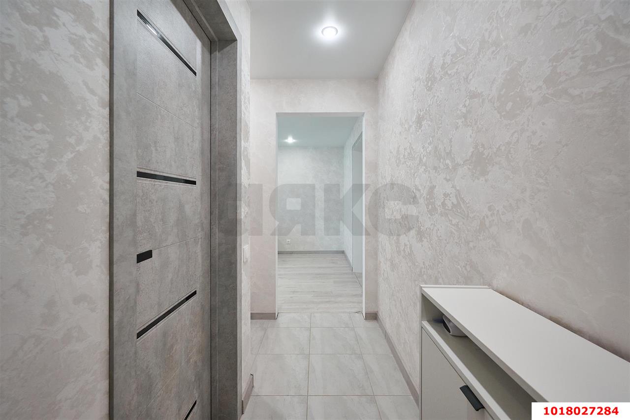 Фото №6: 2-комнатная квартира 48&nbsp;м², 5/5&nbsp;эт. - Краснодар, Центральный внутригородской округ, мкр. Табачная Фабрика, ул. Радищева, 5