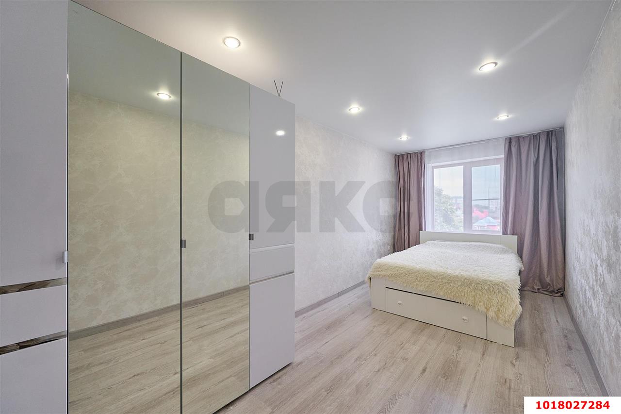 Фото №4: 2-комнатная квартира 48&nbsp;м², 5/5&nbsp;эт. - Краснодар, Центральный внутригородской округ, мкр. Табачная Фабрика, ул. Радищева, 5