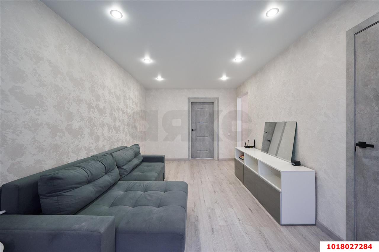 Фото №2: 2-комнатная квартира 48&nbsp;м², 5/5&nbsp;эт. - Краснодар, Центральный внутригородской округ, мкр. Табачная Фабрика, ул. Радищева, 5