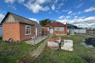 Фото №1: Дом 57&nbsp;м² + 6&nbsp;сот., 1&nbsp;эт. - Тахтамукай, ул. Ленина, 99
