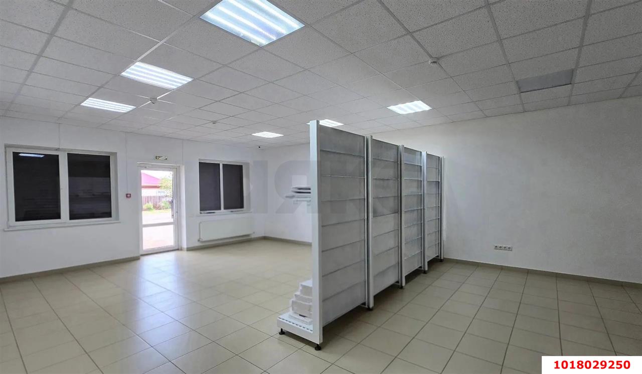 Фото №8: Торговое помещение 53&nbsp;м², 1/1&nbsp;эт. - Новомышастовская, ул. Октябрьская, 94А/1