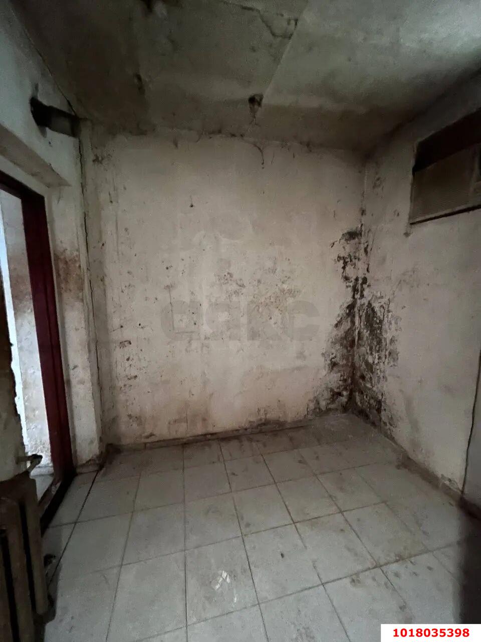 Фото №4: 2-комнатная квартира 30&nbsp;м², 1/1&nbsp;эт. - Краснодар, Центральный внутригородской округ, мкр. Центральный, ул. Карасунская, 115