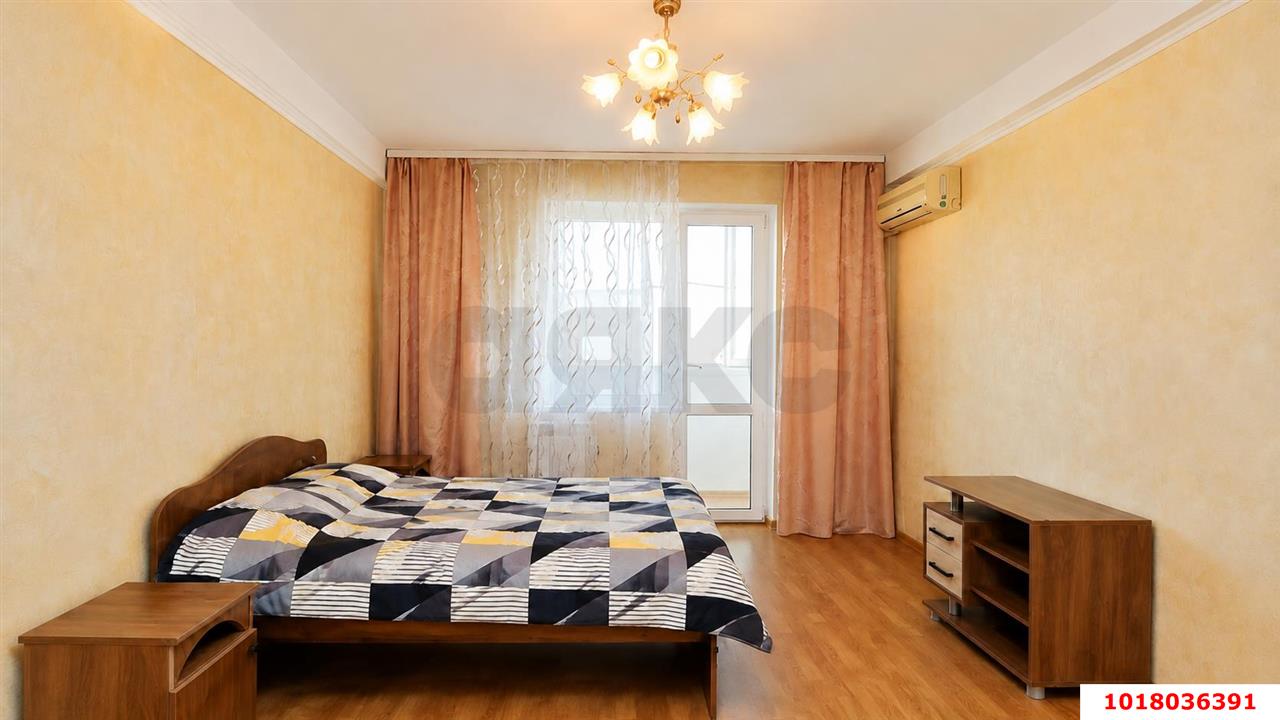 Фото №3: 1-комнатная квартира 34&nbsp;м², 8/12&nbsp;эт. - Краснодар, Западный внутригородской округ, мкр. Центральный, ул. Севастопольская, 2/2