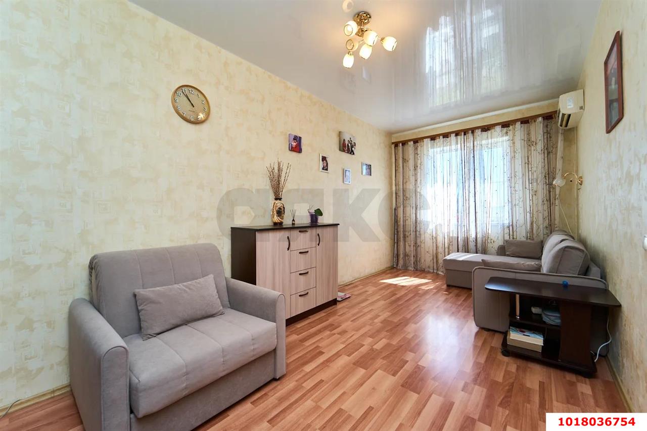 Фото №1: 1-комнатная квартира 35&nbsp;м², 1/5&nbsp;эт. - Краснодар, Прикубанский внутригородской округ, мкр. жилой комплекс Западный Город, ул. Крылатская, 15