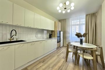Фото №1: 2-комнатная квартира 60&nbsp;м², 6/17&nbsp;эт. - Краснодар, мкр. ЖК Севастопольский, ул. имени Жлобы, 139