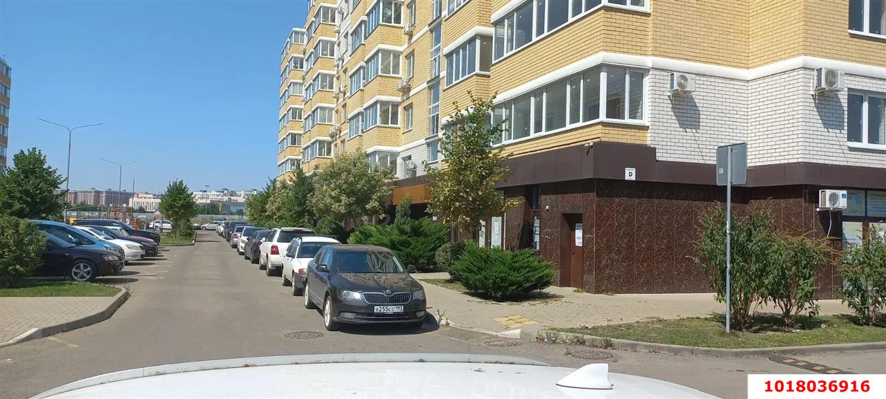 Фото №1: Студия 23&nbsp;м², 3/8&nbsp;эт. - Краснодар, Прикубанский внутригородской округ, Славянский, мкр. Светлоград, ул. Красных Партизан, 1/4к13