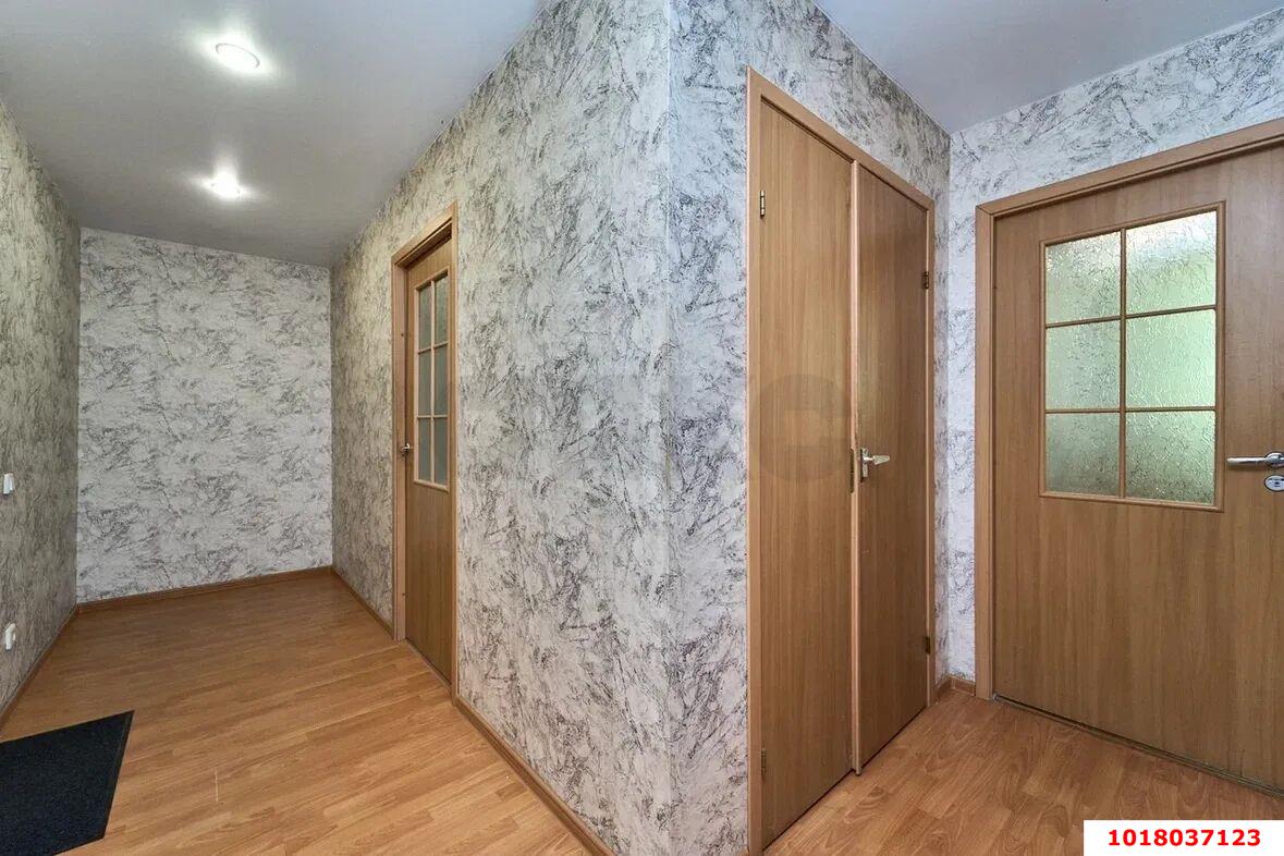 Фото №9: 1-комнатная квартира 46&nbsp;м², 2/16&nbsp;эт. - Краснодар, Прикубанский внутригородской округ, 9-й километр, мкр. Военный городок № 106, ул. имени Дзержинского, 54/12