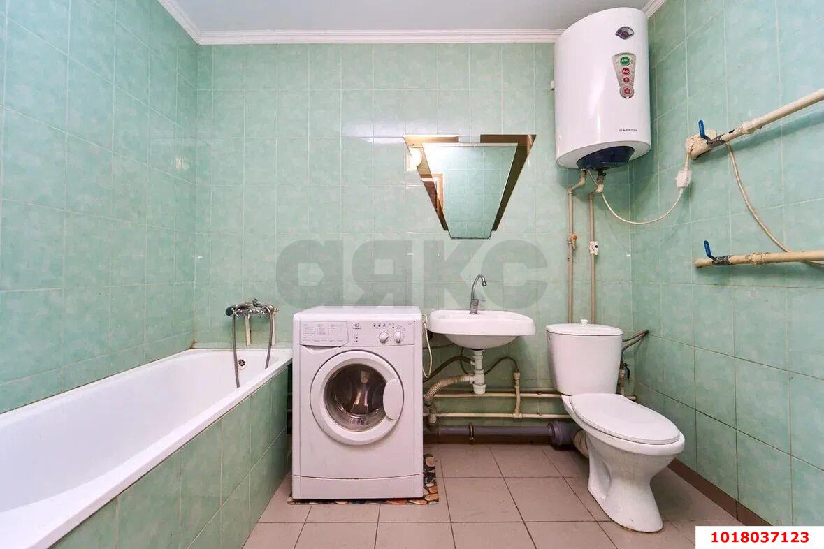 Фото №10: 1-комнатная квартира 46&nbsp;м², 2/16&nbsp;эт. - Краснодар, Прикубанский внутригородской округ, 9-й километр, мкр. Военный городок № 106, ул. имени Дзержинского, 54/12
