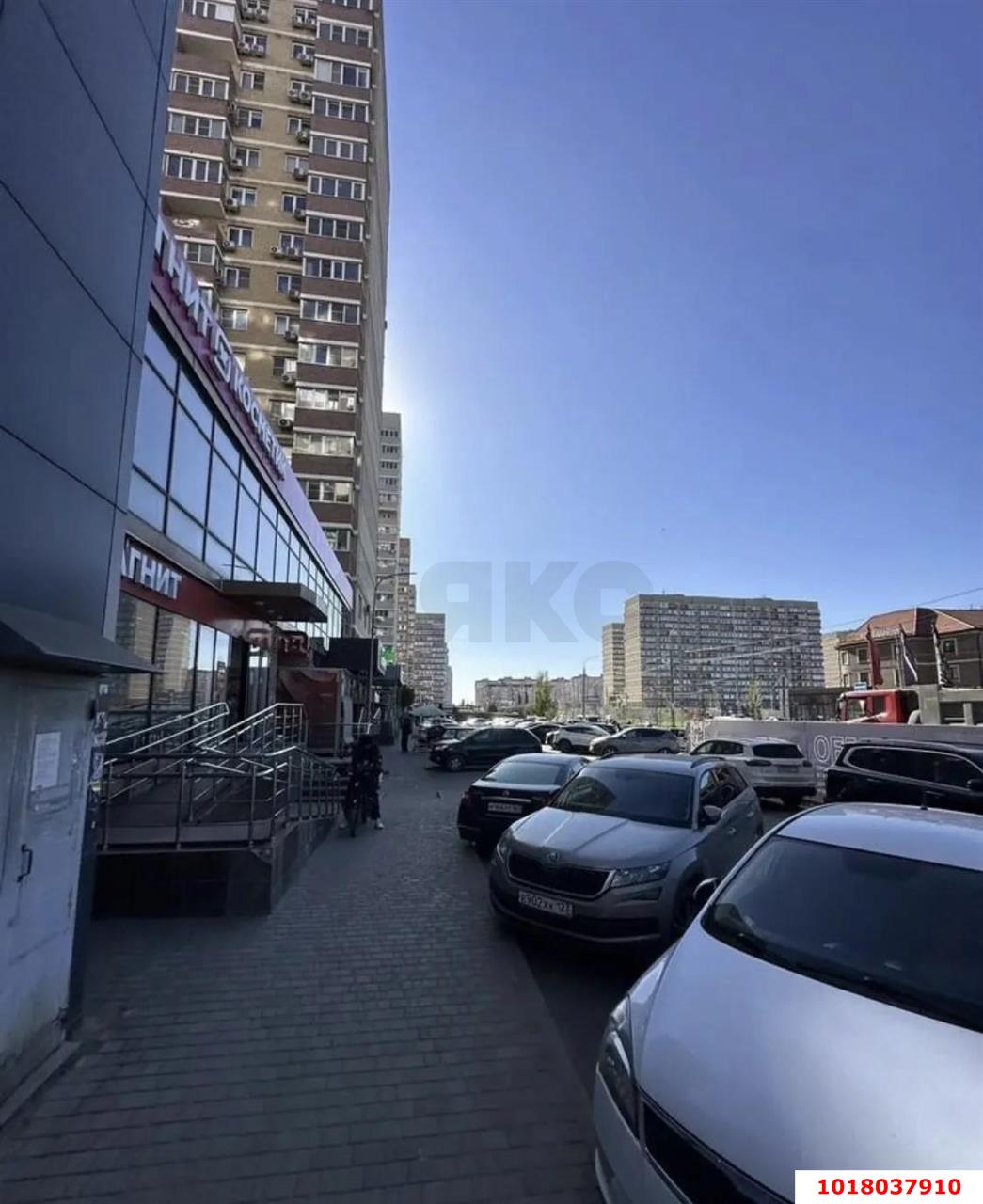 Фото №6: Торговое помещение 41&nbsp;м², 1/18&nbsp;эт. - Краснодар, Прикубанский внутригородской округ, Россинского, мкр. жилой комплекс Дружный-2, б-р Адмиралтейский, 3