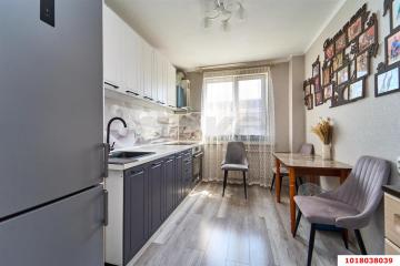 Фото №1: 2-комнатная квартира 51 м², 11/12 эт. - Краснодар, мкр. 40 лет Победы, ул. имени 40-летия Победы, 146/9