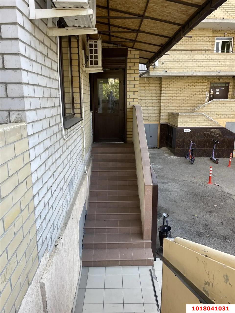 Фото №6: Торговое помещение 50&nbsp;м², 1/12&nbsp;эт. - Краснодар, Западный внутригородской округ, мкр. Юбилейный, ул. Бульварное Кольцо, 7