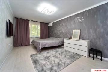 Фото №1: 3-комнатная квартира 81 м², 1/16 эт. - Краснодар, мкр. Московский, ул. Карякина, 27
