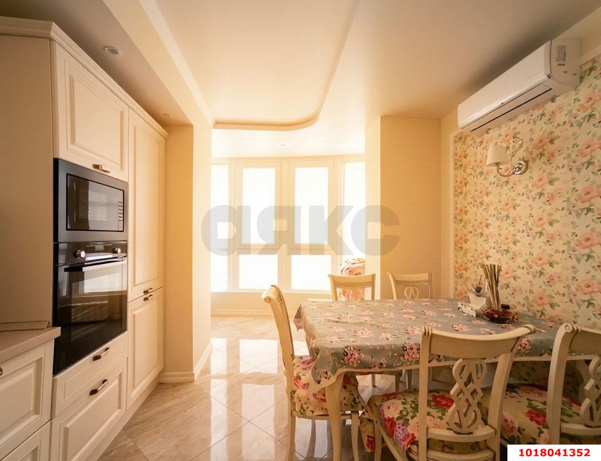 Фото №4: 2-комнатная квартира 70&nbsp;м², 15/24&nbsp;эт. - Краснодар, Западный внутригородской округ, ЖК Новый Город, мкр. Юбилейный, б-р Клары Лучко