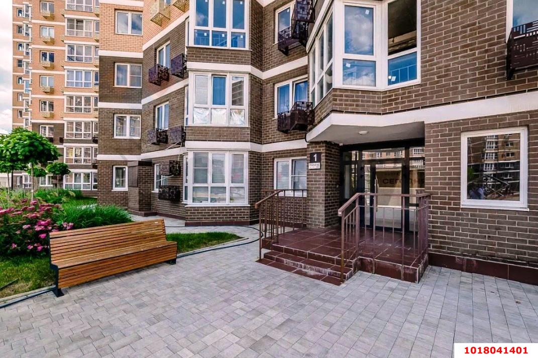 Фото №4: 3-комнатная квартира 109&nbsp;м², 3/12&nbsp;эт. - Краснодар, Прикубанский внутригородской округ, мкр. 2-я Площадка, ул. Ветеранов, 85
