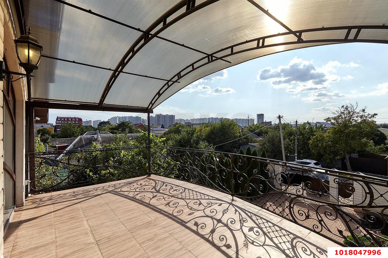 Фото №15: Дом 309&nbsp;м² + 6.2&nbsp;сот., 2&nbsp;эт. - Краснодар, Прикубанский внутригородской округ, Калинино, мкр. Завод Радиоизмерительных Приборов, ул. 2-я Российская