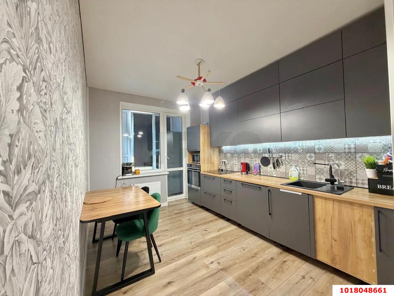 Фото №1: 3-комнатная квартира 90&nbsp;м², 22/24&nbsp;эт. - Краснодар, Прикубанский внутригородской округ, мкр. ЖК Абрикосово, ул. имени Героя Георгия Бочарникова, 4к1