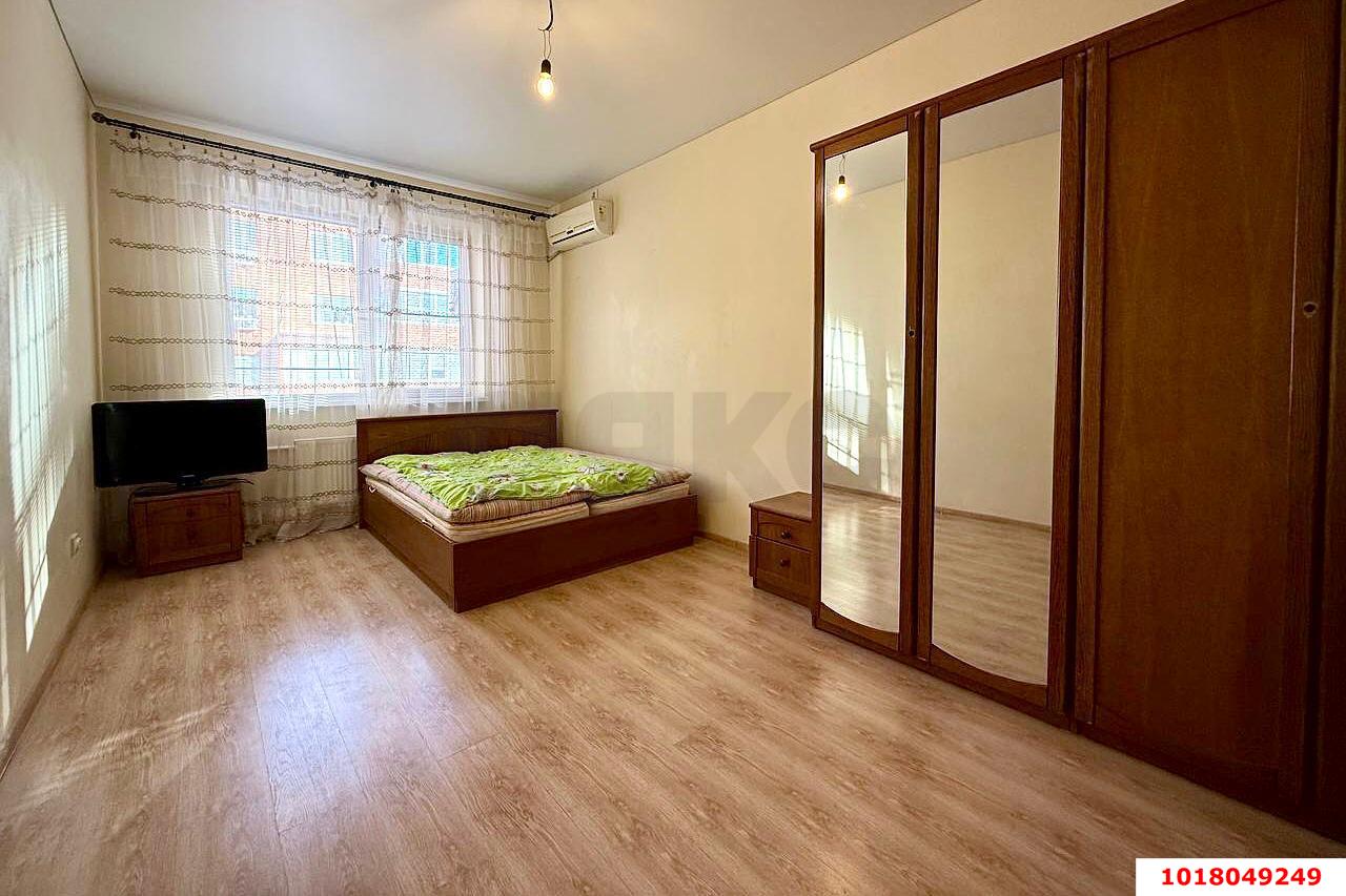 Фото №4: 1-комнатная квартира 41&nbsp;м², 6/7&nbsp;эт. - Краснодар, Прикубанский внутригородской округ, мкр. Музыкальный, ул. имени Сергея Есенина, 108/1