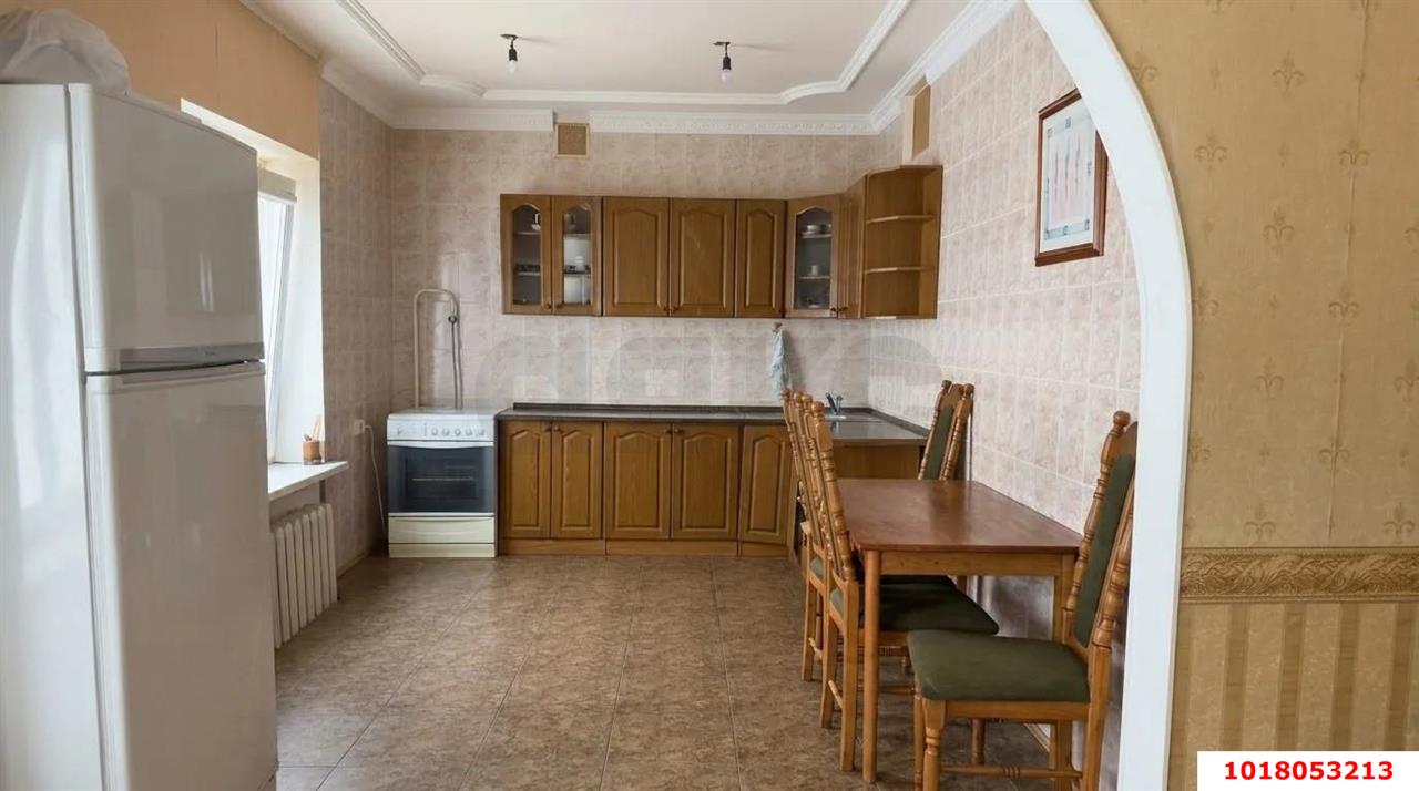 Фото №1: 2-комнатная квартира 85&nbsp;м², 4/4&nbsp;эт. - Краснодар, Центральный внутригородской округ, мкр. Черёмушки, ул. Старокубанская, 15