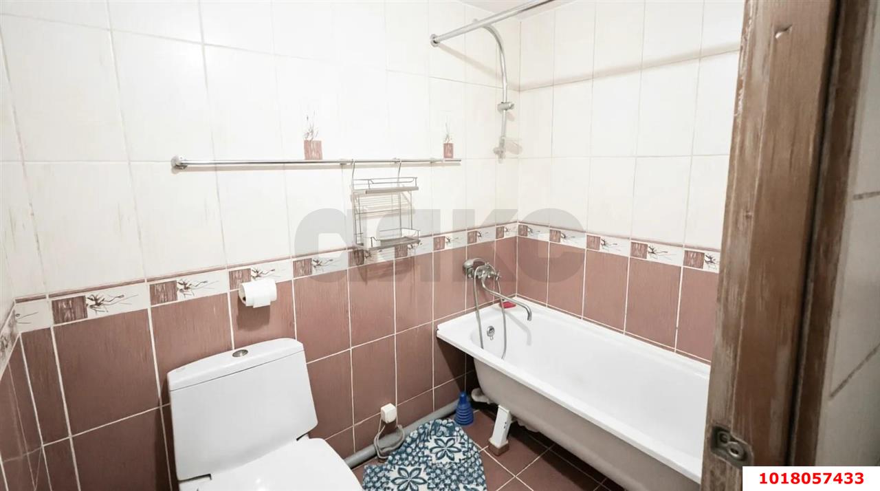Фото №6: 2-комнатная квартира 45&nbsp;м², 4/5&nbsp;эт. - Краснодар, Прикубанский внутригородской округ, мкр. Фестивальный, ул. Атарбекова, 19