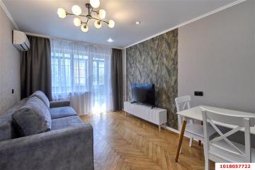 Фото №1: 3-комнатная квартира 50&nbsp;м², 3/5&nbsp;эт. - Краснодар, мкр. Славянский, ул. Темрюкская, 62