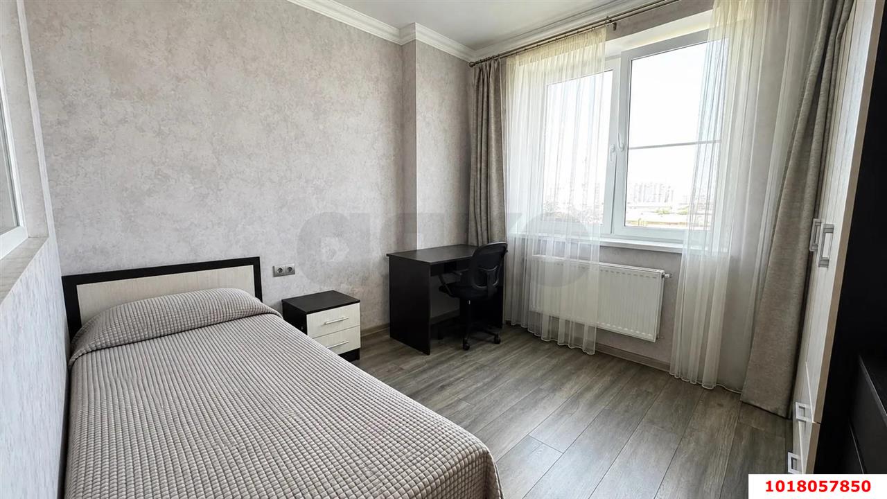 Фото №4: 2-комнатная квартира 42&nbsp;м², 5/17&nbsp;эт. - Краснодар, Прикубанский внутригородской округ, 2-я Площадка, мкр. жилой комплекс Кремлёвские Ворота, ул. Кореновская, 2к1