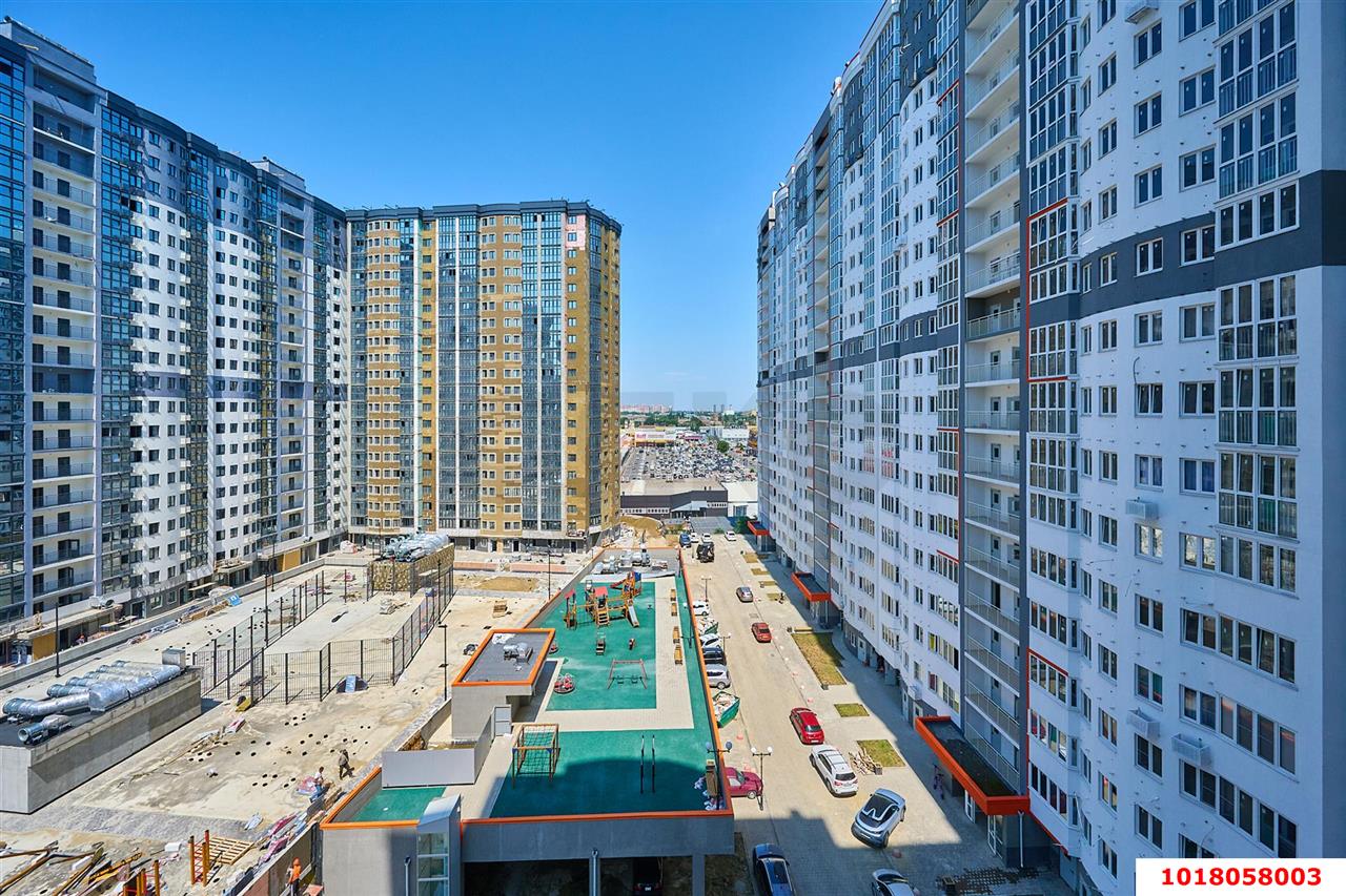 Фото №1: 3-комнатная квартира 107&nbsp;м², 9/22&nbsp;эт. - Краснодар, Карасунский внутригородской округ, Хлопчато-бумажный Комбинат, мкр. ЖК Альфа, ул. Уральская, 100