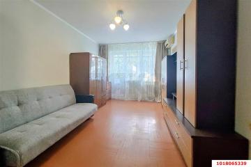Фото №1: 1-комнатная квартира 30 м², 3/5 эт. - Краснодар, мкр. Гидростроителей, ул. имени Игнатова, 33