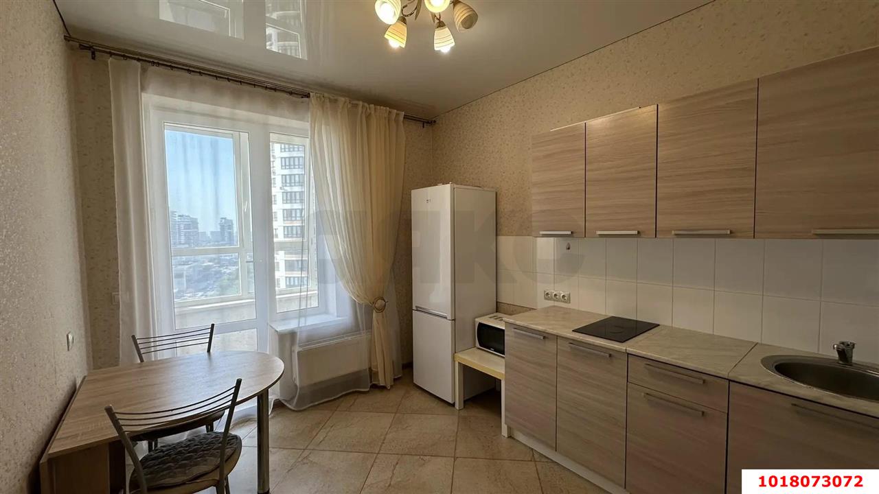Фото №2: 1-комнатная квартира 42&nbsp;м², 16/21&nbsp;эт. - Краснодар, Карасунский внутригородской округ, Пашковский, мкр. жилой комплекс Империал, ул. Бородинская, 137к1