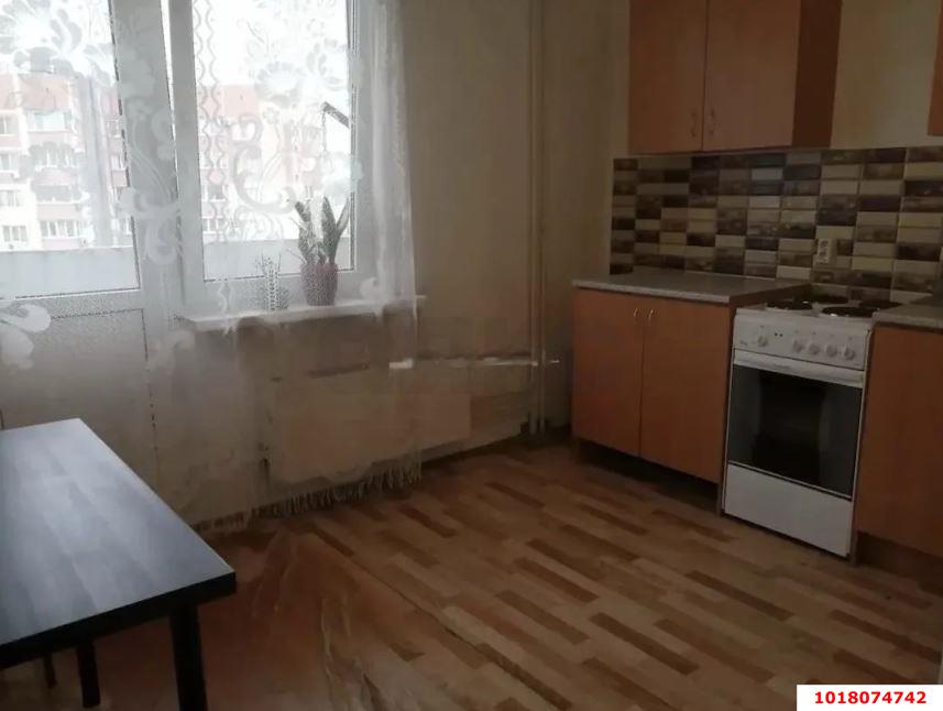 Фото №3: 2-комнатная квартира 64&nbsp;м², 14/16&nbsp;эт. - Краснодар, Прикубанский внутригородской округ, мкр. Восточно-Кругликовский, ул. Восточно-Кругликовская, 48/1