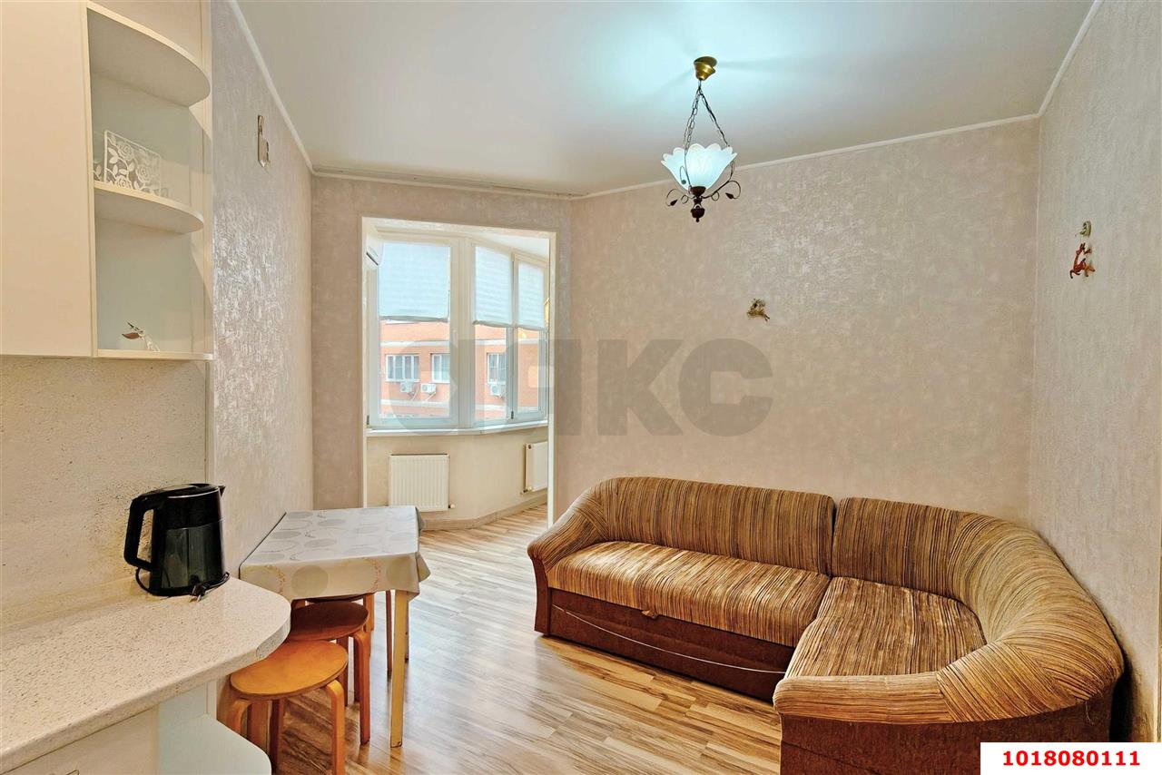 Фото №1: 1-комнатная квартира 43&nbsp;м², 5/9&nbsp;эт. - Краснодар, Прикубанский внутригородской округ, мкр. Музыкальный, ул. имени Мусоргского М.П., 6/1