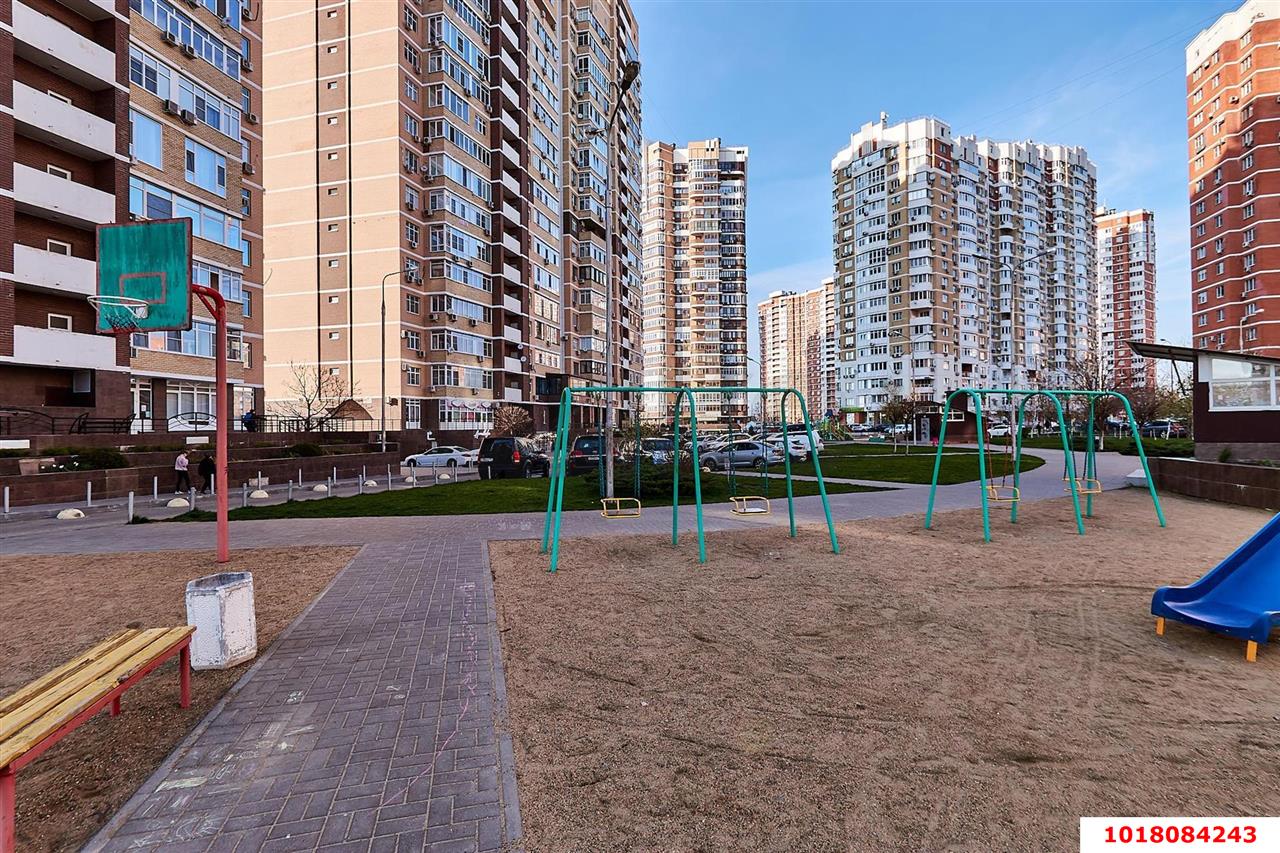 Фото №12: 2-комнатная квартира 71&nbsp;м², 14/17&nbsp;эт. - Краснодар, Западный внутригородской округ, ЖК Новый Город, мкр. Юбилейный, б-р Клары Лучко, 10