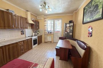 Фото №1: 2-комнатная квартира 71 м², 14/17 эт. - Краснодар, мкр. Юбилейный, б-р Клары Лучко, 10