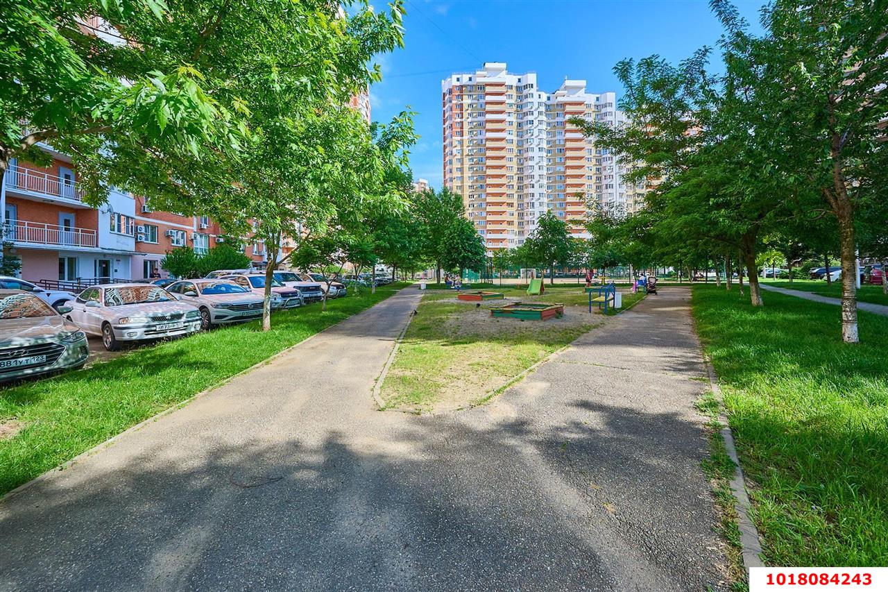 Фото №13: 2-комнатная квартира 71&nbsp;м², 14/17&nbsp;эт. - Краснодар, Западный внутригородской округ, ЖК Новый Город, мкр. Юбилейный, б-р Клары Лучко, 10