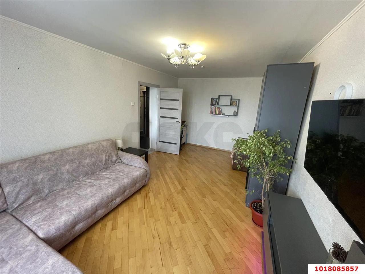 Фото №3: 1-комнатная квартира 43&nbsp;м², 7/14&nbsp;эт. - Краснодар, Западный внутригородской округ, мкр. Юбилейный, ул. Рождественская набережная, 41